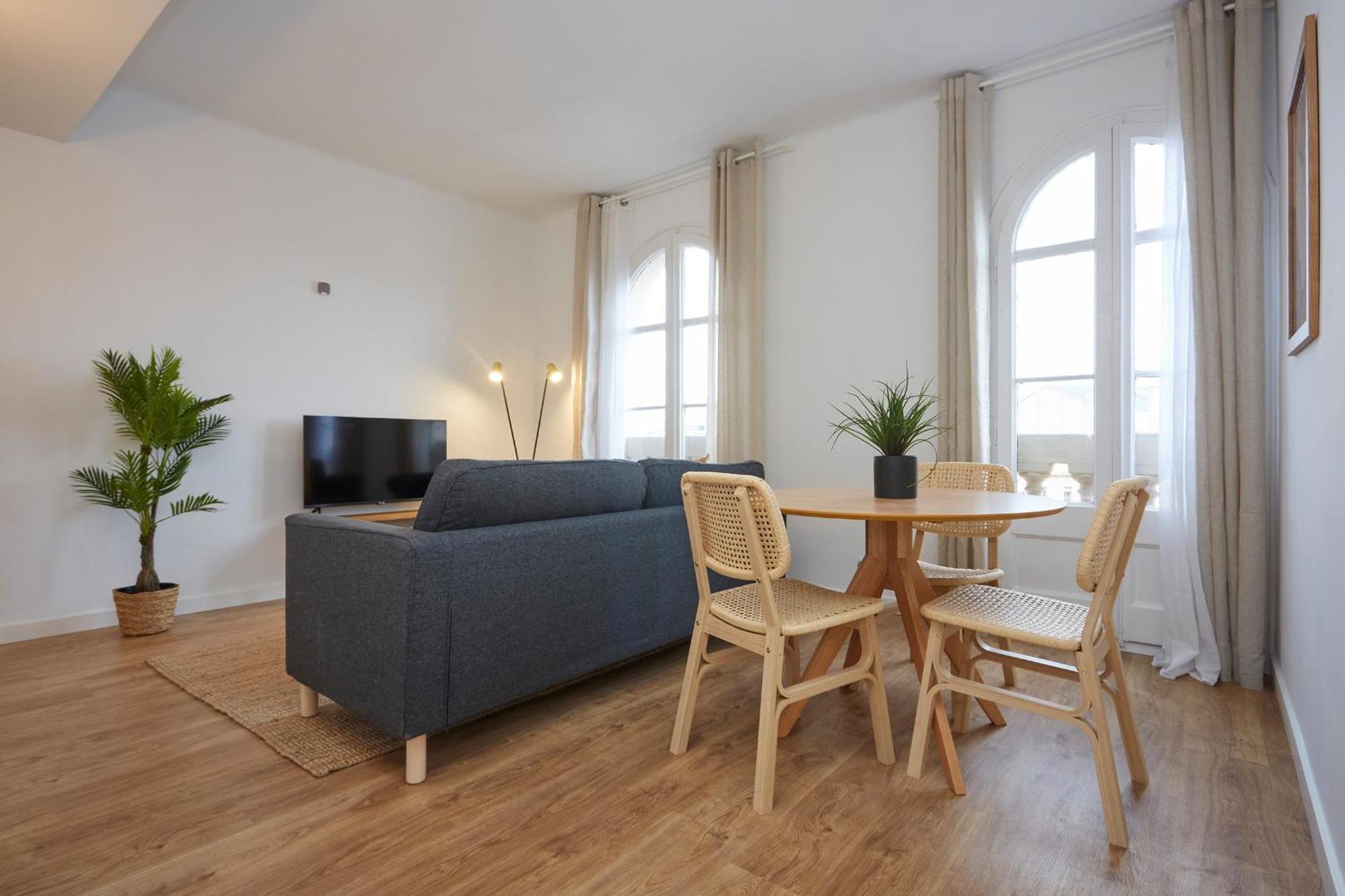 61par1014- Magnifico Recientemente Decorado En Poble Sec Apartamento Barcelona